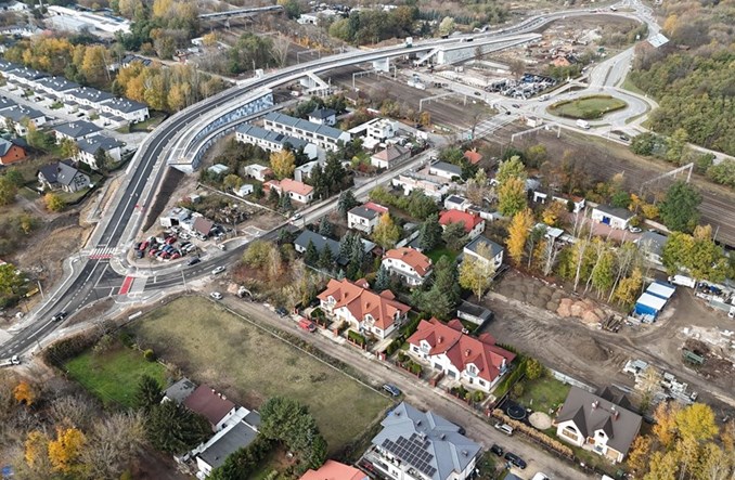 Warszawa. Wiadukt na Chełmżyńskiej otwarty dwa miesiące przed terminem