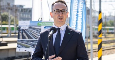 Klimczak (MI): Renesans polskiej kolei  