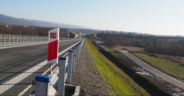 Dziewięciu chętnych na przygotowanie rozbudowy DK28