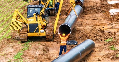 Gazociąg Gdańsk – Gustorzyn na półmetku. To część FSRU