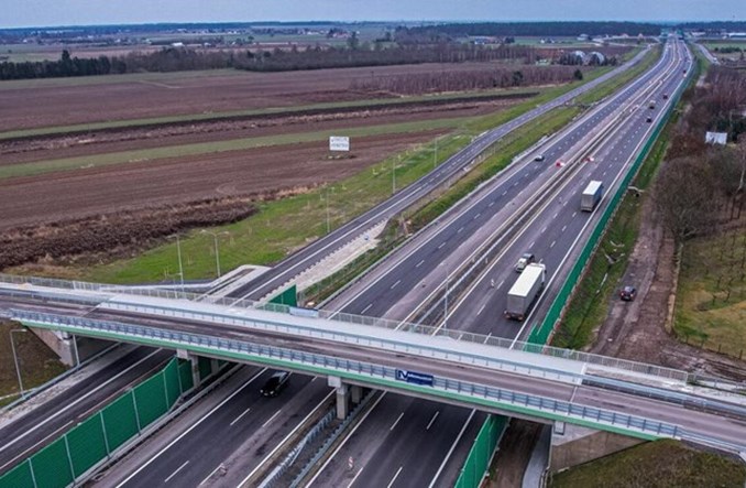 Siódemką od Płońska do Czosnowa już trzema pasami! 