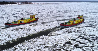Lodołamacze ruszyły do akcji na Wiśle i Odrze