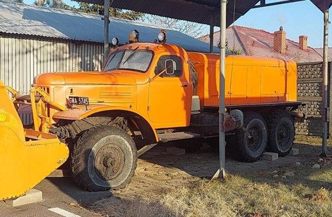Pięćdziesięcioletni Ził trafił do muzeum - izby pamięci 