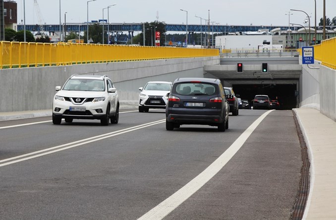 Tunel w Świnoujściu. Jest 12 mln przejazdów i ugoda miasta z wykonawcą