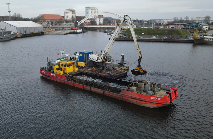Intensywne prace w portach środkowego wybrzeża