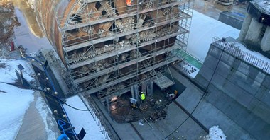 „Karpatka” odwrócona w stronę drugiej nawy tunelu. Była unoszona na warstwie powietrza  