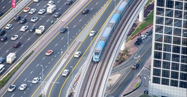 Metro w Dubaju - ukłon w stronę Europejczyków czy własny pomysł? 