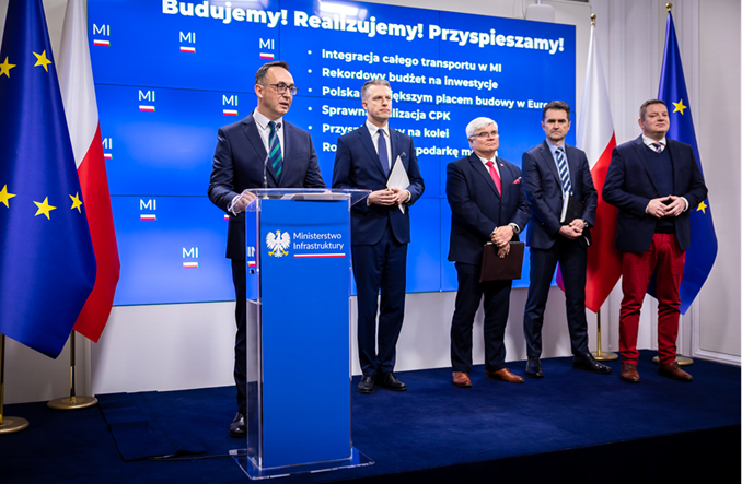 Nie będzie odwołań wiceministrów infrastruktury. Klimczak: Nie jest sztuką zgadzać się we wszystkim