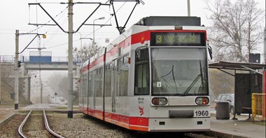 Łódź. Dziewięć firm chce przebudować trasę tramwajową na Warszawskiej