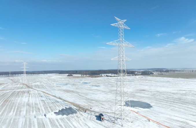 Fundamenty linii 400 kV Piła – Żydowo gotowe