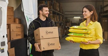 Odbiór paczek z firmy – jak zorganizować nadania seriami, żeby tydzień był przewidywalny?