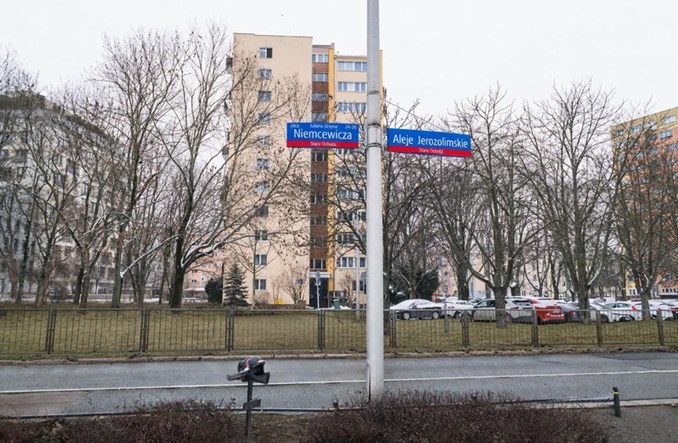 Warszawa. Zmieni się w pobliżu Placu Zawiszy. Są oferty na projekt 