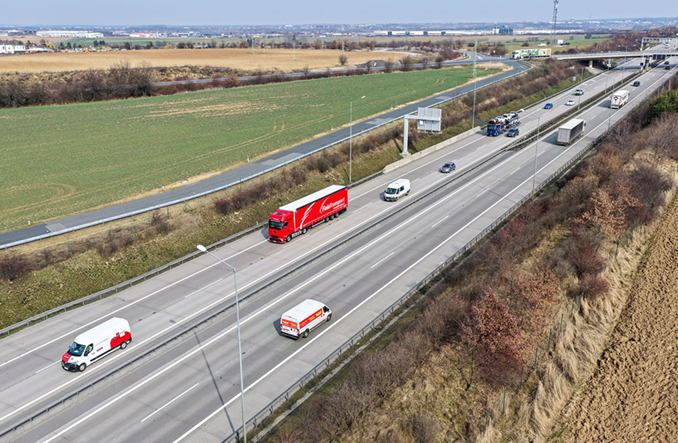 Ogromny wzrost natężenia ruchu na autostradzie pod Pragą