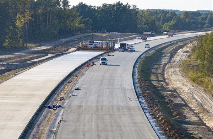 Tak się zmieniają drogi betonowe. Technologia z niższą emisją CO2 nie tylko na autostradzie  