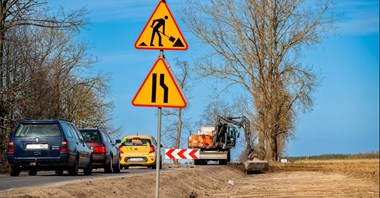 Ruszyła rozbudowa drogi pod Bełchatowem za 80 mln zł [zdjęcia]