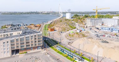 Helsinki. Pierwszy tramwaj po Mostach Królewskich