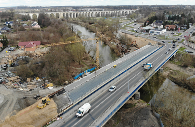 Dolnośląskie. Rosną mosty w Bolesławcu