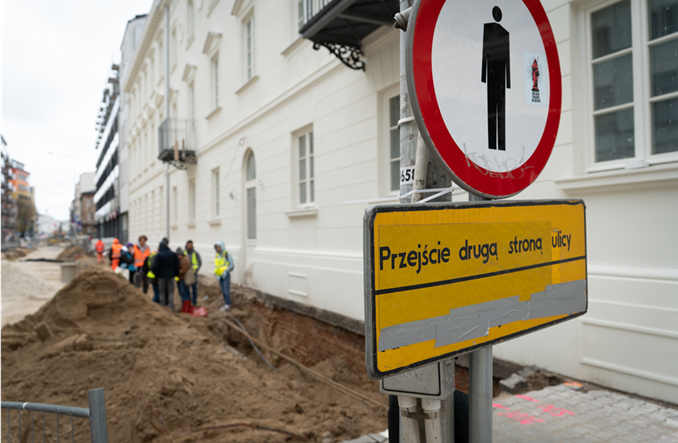 Warszawa. Odkryto cmentarz podczas przebudowy ul. Okrzei