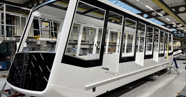 Praga. Kolejka na Petřín z nowymi wagonami