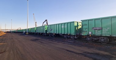 Rekordowy transport rudy żelaza do dąbrowskiej huty ArcelorMittal Poland 