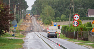Postępują prace na drodze pod Bełchatowem