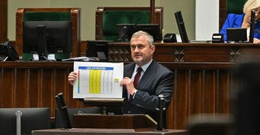 Bukowiec: Weto prezydenta to "prezent" w postaci pustego rozkładu jazdy