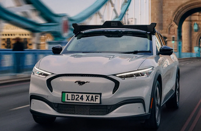 Robotaksówki już jeżdżą po Londynie