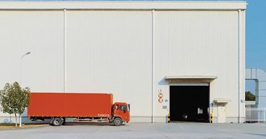 UOKiK: Kierowcy tracili na zmowie firm dowożących do Biedronki