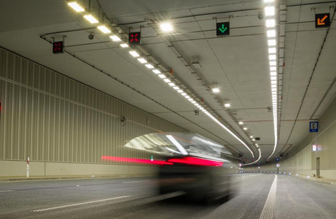 150 mln przejazdów tunelem na S2