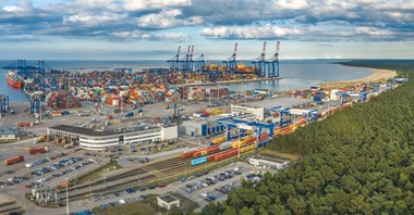 Baltic hub ma dwie nowe suwnice. Obsłuży więcej kontenerów kolejowych 