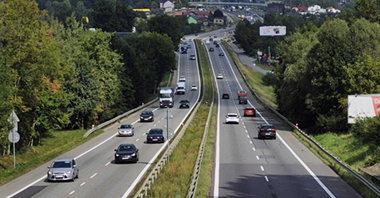 Druga umowa na projekt dodatkowych jezdni wzdłuż Zakopianki
