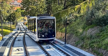 Praga. Kolejka na Petřín znów kursuje