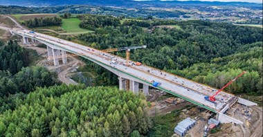 S19. Ustrój nośny blisko półkilometrowa estakady zabetonowany 