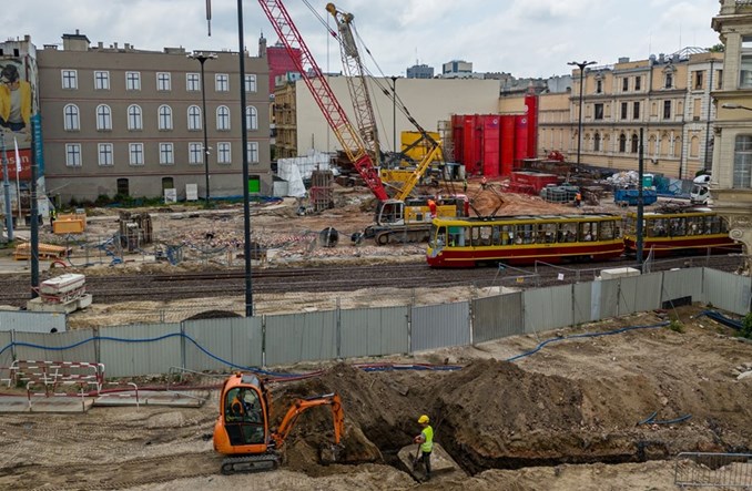 Udrożnienie ciągu Kościuszki – Zachodnia coraz bliżej. To efekt prac przy przystanku Łódź Śródmieście