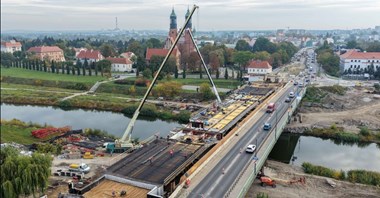 Poznań. Co się dzieje na Moście Chrobrego?