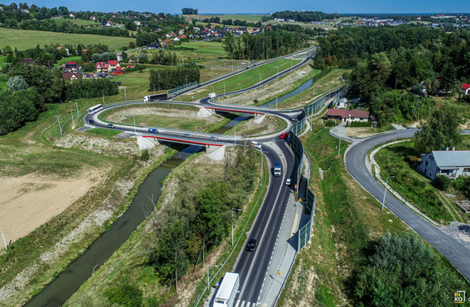 Jest drugi projektant dla ostatniego odcinka sądeczanki