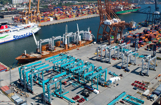 Port Gdynia szybko rośnie. Kluczowe przeładunki zbóż i paliw