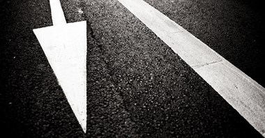 Chruszcz: Kolej nie może być degradowana kosztem dróg