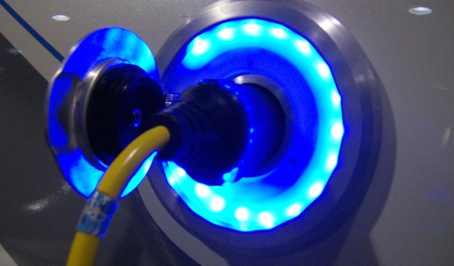 Kurtyka: Elektromobilność to nowy trend dobry dla Polski Kurtyka: Elektromobilność to nowy trend dobry dla Polski