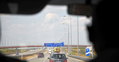 Było 577, teraz jest 370. Na ile kilometrów dróg GDDKiA podpisze umowy w 2017 roku?