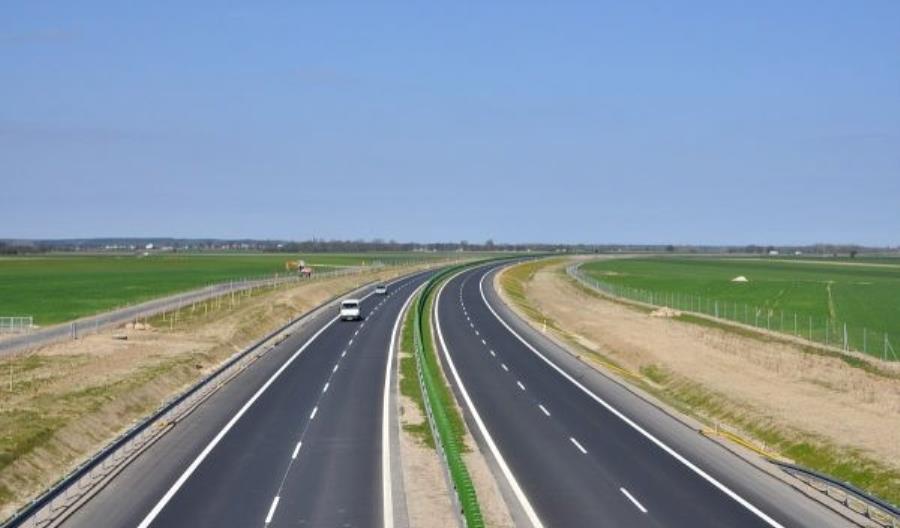 Adamczyk: Mobilizujemy wykonawców, żeby w terminie realizowali inwestycje Adamczyk: Mobilizujemy wykonawców, żeby w terminie realizowali inwestycje