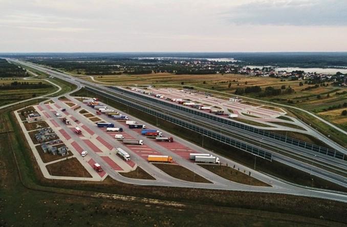 Czy będą chętni zbudować stacje paliw przy A4? 