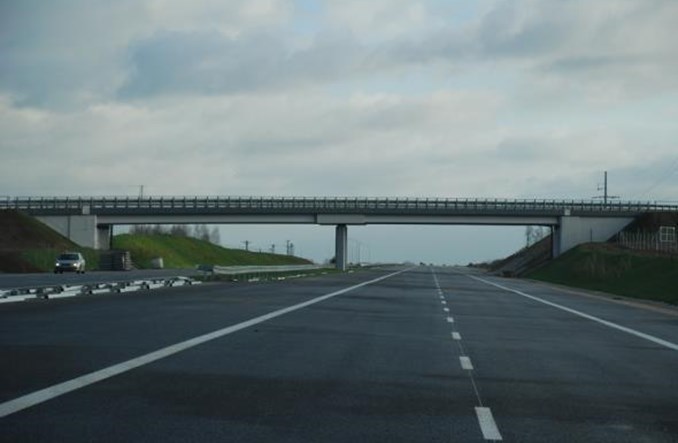 Łódzcy radni: Chcemy wyprostowania S8