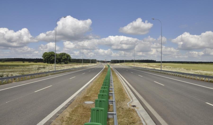 Dwóch chętnych, by pobierać opłaty na autostradowych bramkach Dwóch chętnych, by pobierać opłaty na autostradowych bramkach