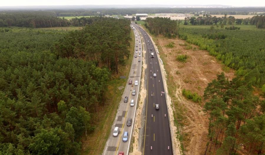 Do końca wakacji dwoma pasami na A6 w obu kierunkach Do końca wakacji dwoma pasami na A6 w obu kierunkach