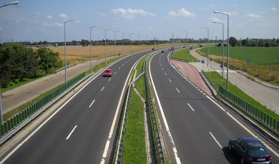 Przekroczenia budżetów dotyczą ok. 18 proc. kontraktów drogowych Przekroczenia budżetów dotyczą ok. 18 proc. kontraktów drogowych