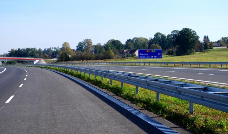 Podkarpackie. Są oferty na system łączności alarmowej na A4 Podkarpackie. Są oferty na system łączności alarmowej na A4