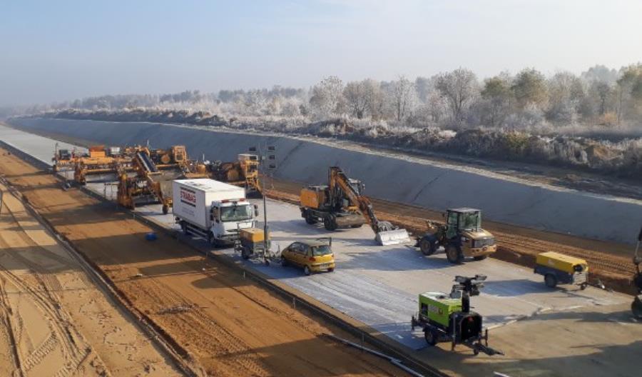 Betonowa nawierzchnia A1 obwodnicy Częstochowy na finiszu Betonowa nawierzchnia A1 obwodnicy Częstochowy na finiszu