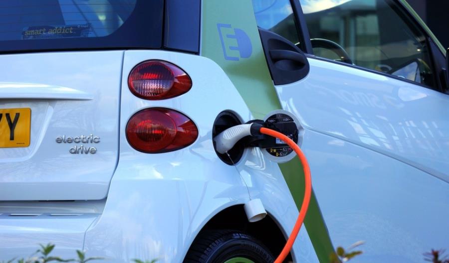 Milion aut elektrycznych? NIK: Raczej nie w 2025 roku Milion aut elektrycznych? NIK: Raczej nie w 2025 roku