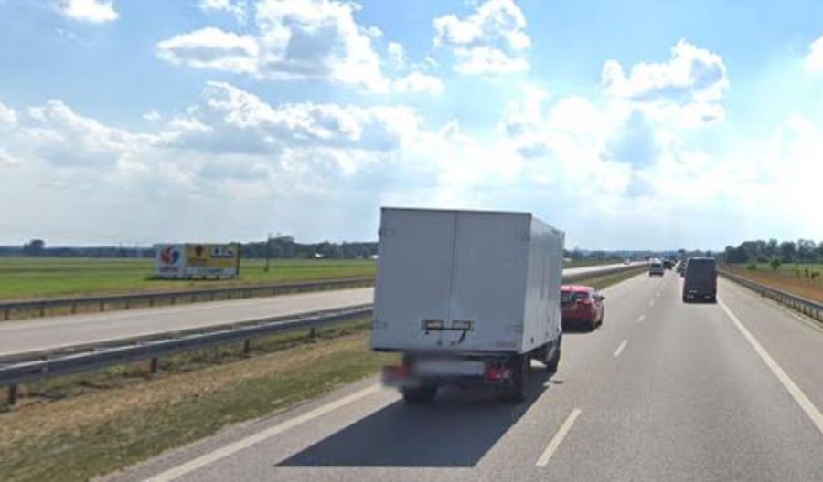 Nie będzie jazdy „na zderzaku”. W mieście także w nocy pojedziemy 50 km/h Nie będzie jazdy „na zderzaku”. W mieście także w nocy pojedziemy 50 km/h